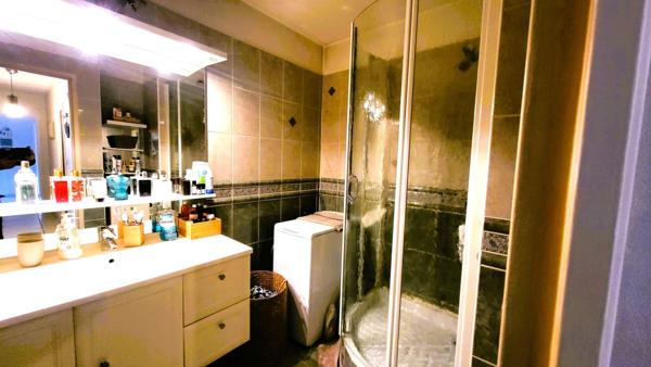 Magnifique T4 lumineux avec balcon et parking