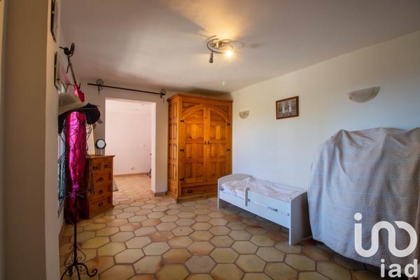 Maison 5 pièces de 135 m² à Cagnes-sur-Mer (06800)