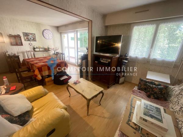 Appartement
                                                                                                                                                                                                                                                                                                                        4 pièce(s)                                                                                                                                                                                                          3 chambre(s)                                                                                                                                                                                                          79.4  m²
