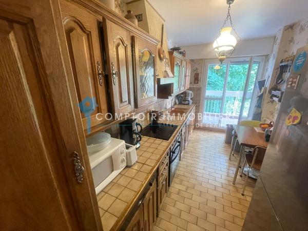 Appartement
                                                                                                                                                                                                                                                                                                                        4 pièce(s)                                                                                                                                                                                                          3 chambre(s)                                                                                                                                                                                                          79.4  m²