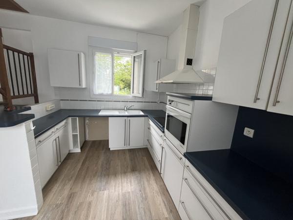 Maison à louer 750 € CC Coulounieix-Chamiers 3 p 84 m² DPE E