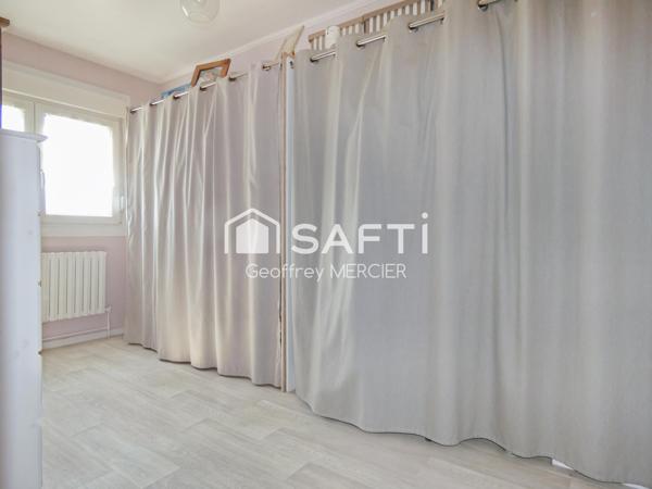 Maison de type plain-pied sur-élevé avec sous-sol complet!