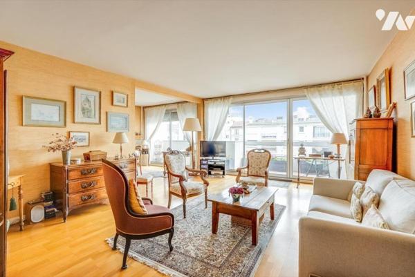 Appartement de 4 pièces avec large balcon plein sud