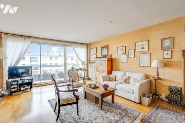 Appartement de 4 pièces avec large balcon plein sud