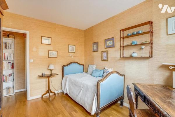 Appartement de 4 pièces avec large balcon plein sud