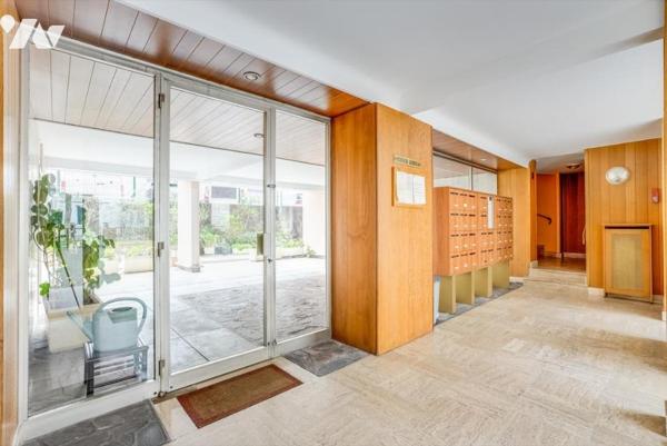 Appartement de 4 pièces avec large balcon plein sud