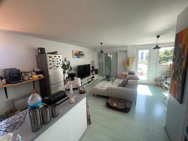 A VENDRE LA ROCHELLE TASDON APPARTEMENT 3 PIECES AVEC TERRASSE ,  La rochelle