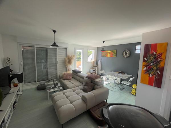 A VENDRE LA ROCHELLE TASDON APPARTEMENT 3 PIECES AVEC TERRASSE ,  La rochelle