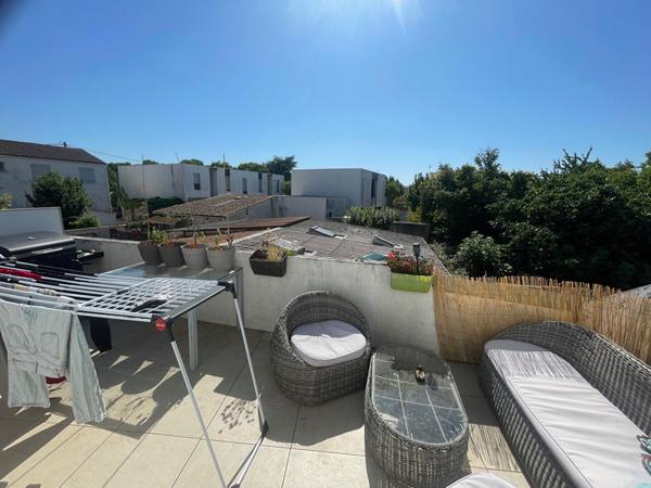A VENDRE LA ROCHELLE TASDON APPARTEMENT 3 PIECES AVEC TERRASSE ,  La rochelle