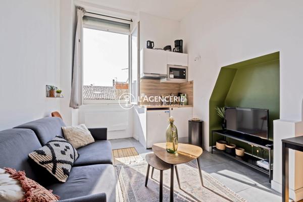 Studio meublé fraîchement rénové