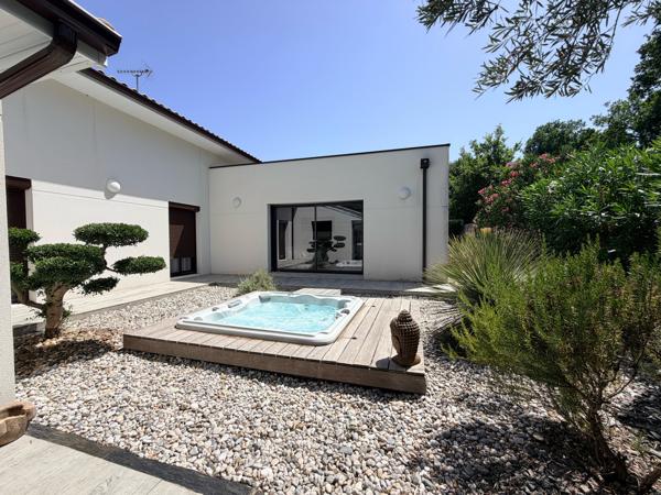 Maison 7 pièce(s) 5 chambre(s) 213 m²