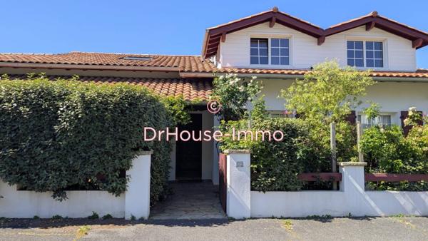 Maison à vendre 10 pièces de 300 m²