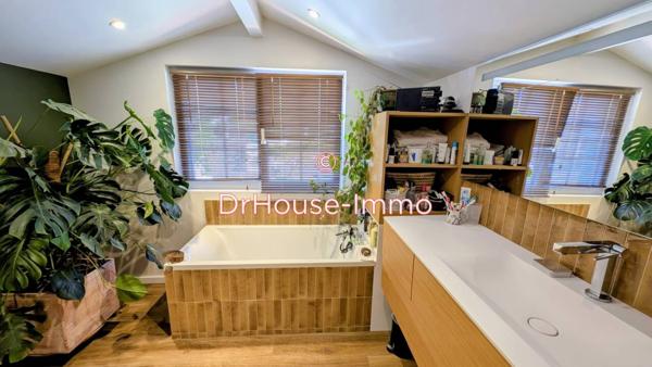 Maison à vendre 10 pièces de 300 m²