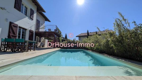 Maison à vendre 10 pièces de 300 m²