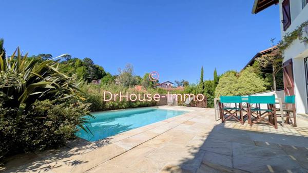 Maison à vendre 10 pièces de 300 m²