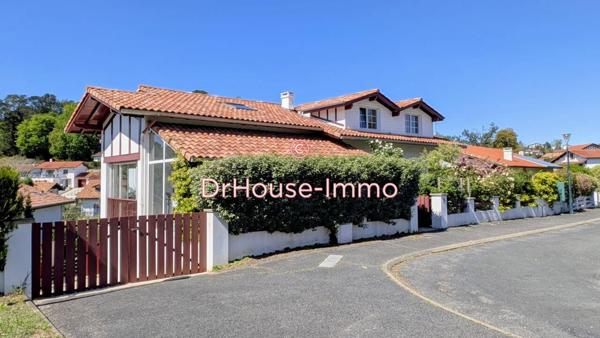 Maison à vendre 10 pièces de 300 m²