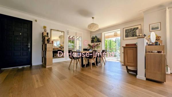 Maison à vendre 10 pièces de 300 m²