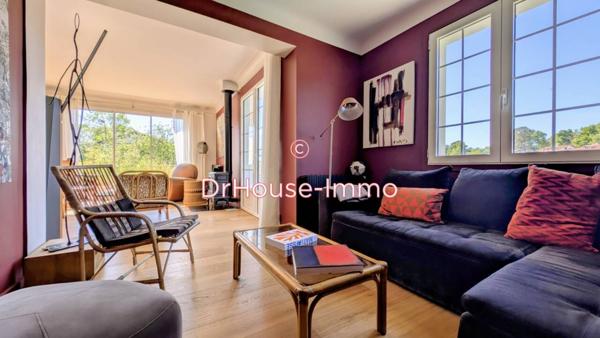 Maison à vendre 10 pièces de 300 m²