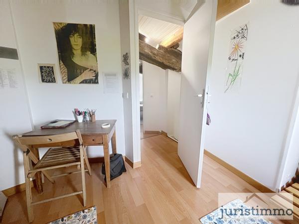 Faucon (84110) Charmante maison de village en pierres, entièrement restaurée – 67 m² – 2 chambres.