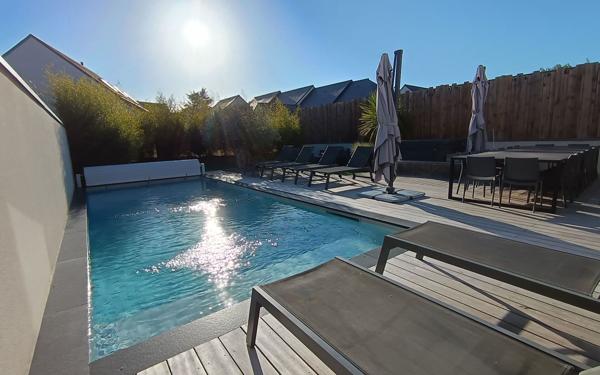 Maison à vendre    9 pièces • 230 m2 Saint-Gildas-de-Rhuys