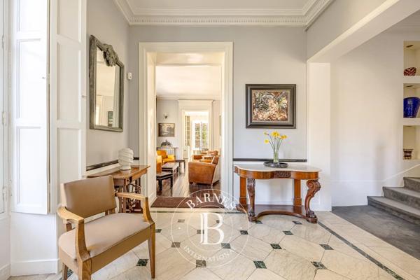 Ville-d'Avray, Hôtel particulier 7 Chambres -  420 m² à vendre