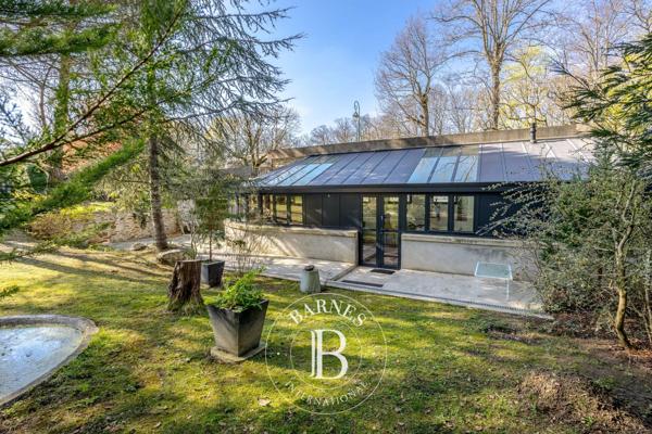 Ville-d'Avray, Hôtel particulier 7 Chambres -  420 m² à vendre