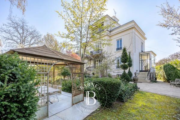 Ville-d'Avray, Hôtel particulier 7 Chambres -  420 m² à vendre