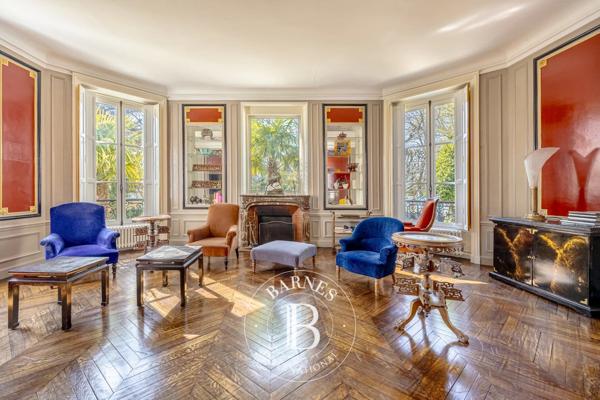 Ville-d'Avray, Hôtel particulier 7 Chambres -  420 m² à vendre