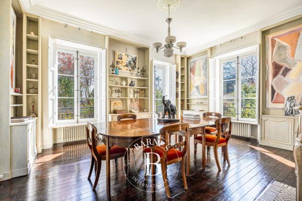 Ville-d'Avray, Hôtel particulier 7 Chambres -  420 m² à vendre