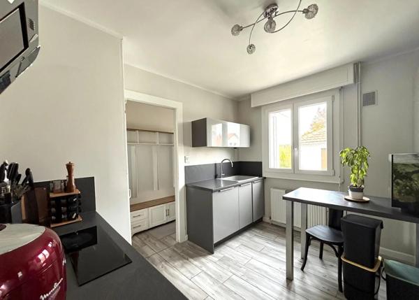 Maison à louer 6 pièces 106.4m² Exincourt (25400)