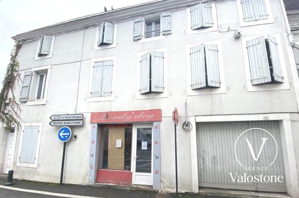 Immeuble 4 appartements + local commercial