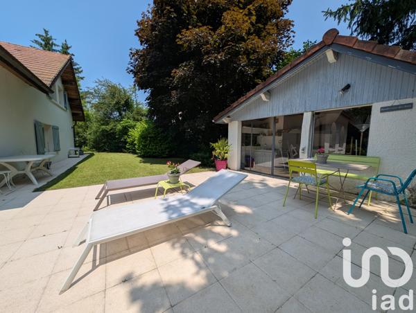 Maison à vendre 8 pièces 222 m² Oyonnax