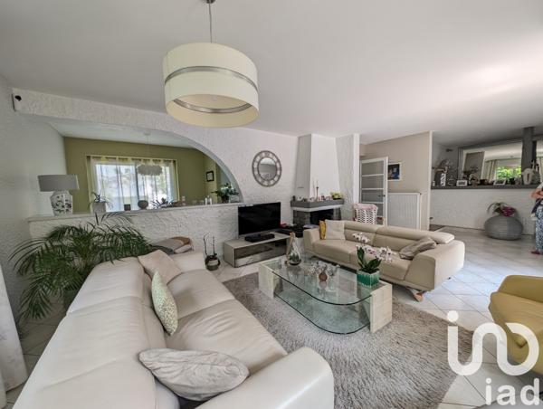 Maison à vendre 8 pièces 222 m² Oyonnax