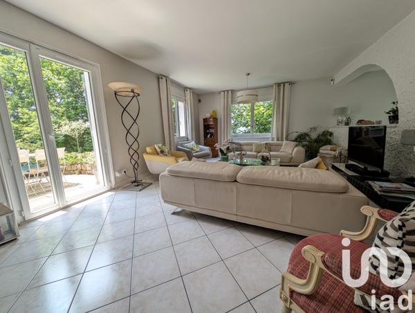 Maison à vendre 8 pièces 222 m² Oyonnax