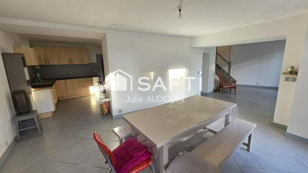 Cœur d’Aulnay-de-Saintonge — Charmante maison de ville de 114 m² avec cour et dépendance