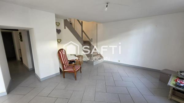 Cœur d’Aulnay-de-Saintonge — Charmante maison de ville de 114 m² avec cour et dépendance