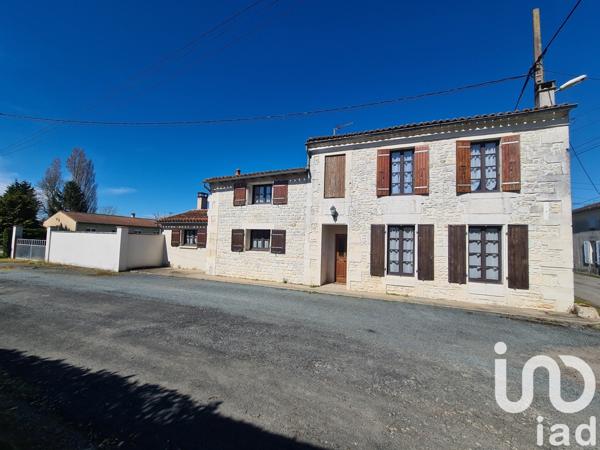 Maison rustique 6 pièces de 167 m² à Romegoux (17250)