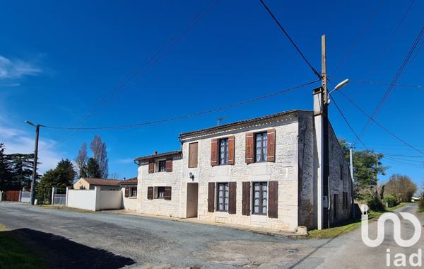 Maison rustique 6 pièces de 167 m² à Romegoux (17250)
