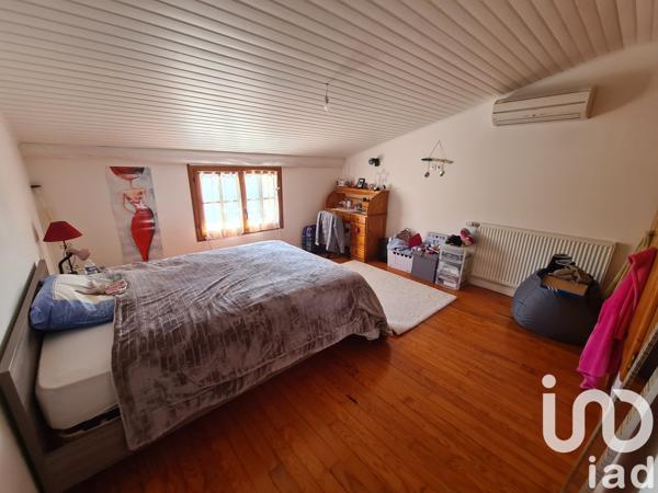 Maison rustique 6 pièces de 167 m² à Romegoux (17250)