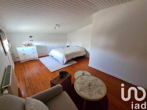 Maison rustique 6 pièces de 167 m² à Romegoux (17250)