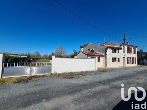 Maison rustique 6 pièces de 167 m² à Romegoux (17250)