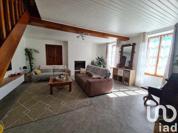 Maison rustique 6 pièces de 167 m² à Romegoux (17250)