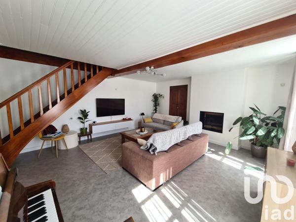 Maison rustique 6 pièces de 167 m² à Romegoux (17250)