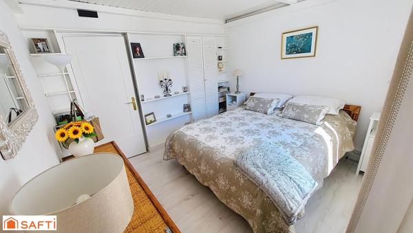 Maison de plain pied, centre du Beausset avec piscine