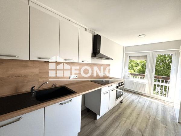 Location Appartement 5 pièces 84.29 m² - RESIDENCE SAINT PIERRE Voiron 38500