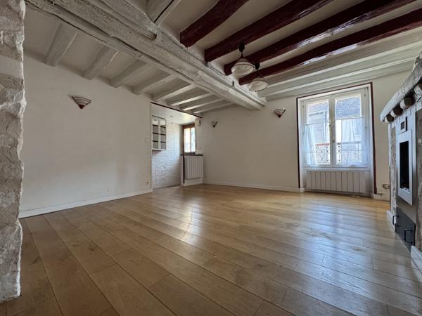 Maison
         3 pièces
        - 70 m² Exclusivité 139 000 € *