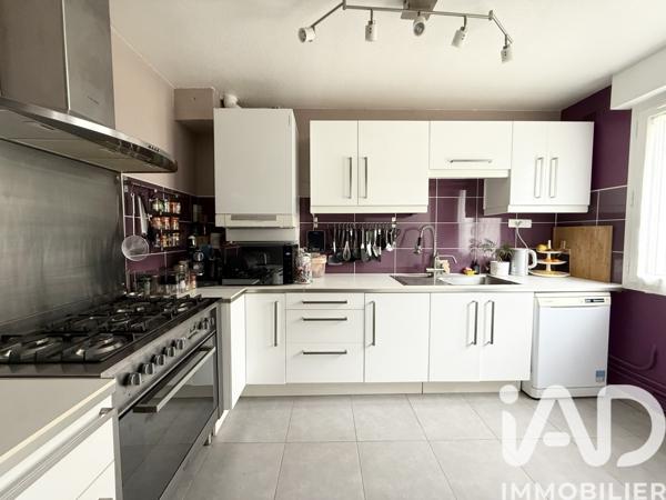 Maison à vendre 4 pièces 92 m² Vaux-le-Pénil