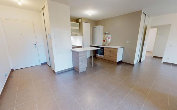 Appartement à louer    3 pièces • 68,83 m2 Civrieux