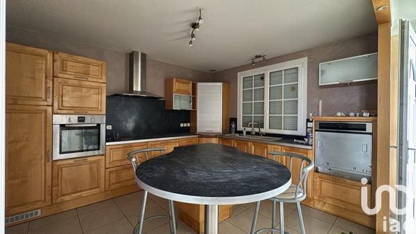 Maison à vendre 7 pièces 166 m² Naintré