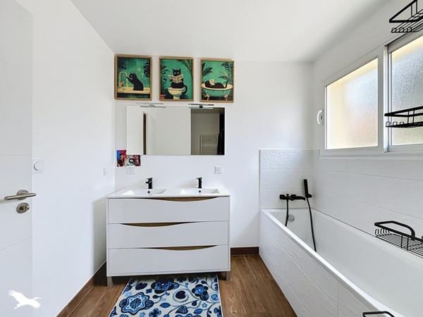 Maison 545 000 € Martignas-sur-Jalle 5 p 122 m² DPE A